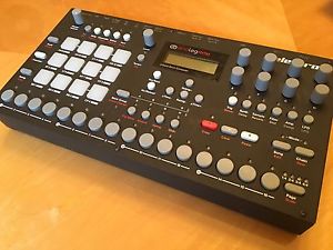 Elektron Analog Rytm 8 Voice Analog Drum Machine