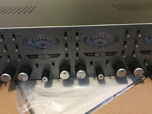 Universal Audio UA 4-710D 4 Channel Studio Mic Preamp twin finite 4 710 d