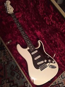 1994 Fender Custom Shop Relic 1960 Stratocaster Matching Olympic White Headstock