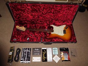 FENDER STRATOCASTER  USA 2006  ASH DELUXE  60th LOGO NEAR MINT