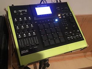AKAI MPC 5000 750 GB HARD DRIVE MAXED OUT MEMORY!! CALL IT "THE INCREDIBLE HULK"