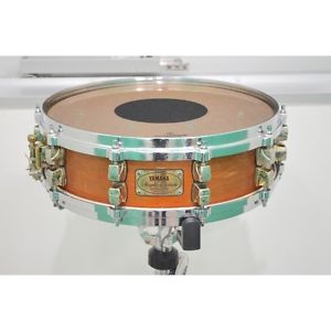 YAMAHA Maple Custom Vintage Natural Piccolo Snare Drum 14 x 4 from Japan F/S