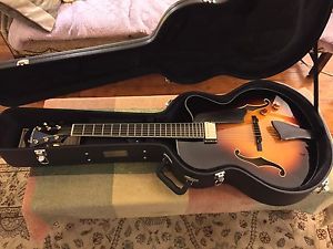Eastman AR503CE-SB Archtop Electric Guitar, Floating Bridge w/ HSC Burst