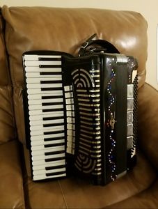 accordion zero sete/4/5/hand made.reeds ex condition