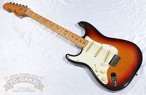 Fender STRATOCASTER Hardtail Lefty Sunburst / Maple Used  w/ Hard case