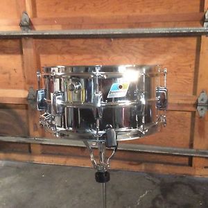 Vintage Ludwig snare drum supraphonic 61/2 x 14 ludloy 1970's