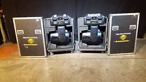 Lot of 2 x High End SHOWGUNS with Roadcases