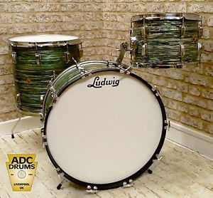 Vintage Ludwig Classic Blue Oyster Drum Kit - 1960's - 22/13/16