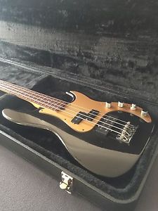 Fender Active Deluxe Precision Bass