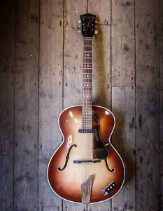 1959 HOFNER SENATOR SEMI ACOUSTIC VINTAGE COLLECTABLE GUITAR & HARDSHELL CASE