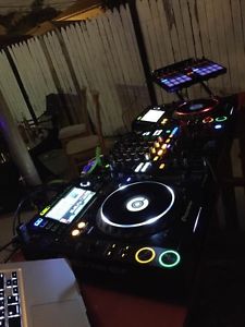 Pioneer CDJ-2000 DJ Turntable (pair)