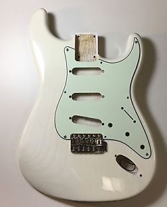 2007 Fender '59 AVRI Stratocaster Body, Bridge, Case & Candy! White Blonde/Ash!!