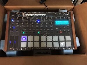 DAVE SMITH INSTRUMENTS Roger Linn TEMPEST ANALOG DRUM MACHINE /pads //ARMENS