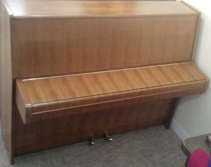 Tolles Klavier "Steinway & Sons" - überholt, reguliert, gestimmt, mit Garantie!