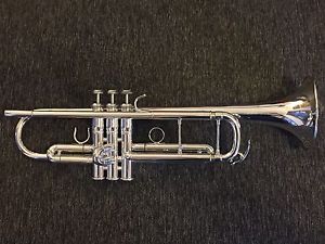 Yamaha Xeno Artist Model Professional Bb Trumpet YTR-9335CHS