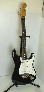 SQUIER JAPAN ST-557 E SERIAL