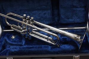 YAMAHA Xeno YTR8335US BRASS Mouthpiece Hard CASE Used Professional TRUMPET Bb