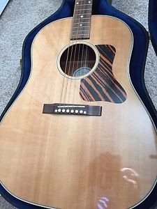 Gibson J35 Acoustic Guitar hrefh