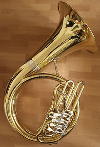 4/4 B - Helikon Tuba AMATI Bauart wie CHL 631 / BBb HELICON TUBA