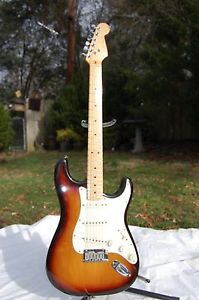 Fender Stratocaster Electric Gui
