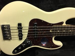 Fender American Standard Jazz V Electric Bass, 5-String Rosewood Fingerboard