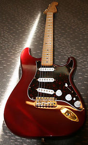 FENDER STRATOCASTER  DELUXE SERIES 1998/1999
