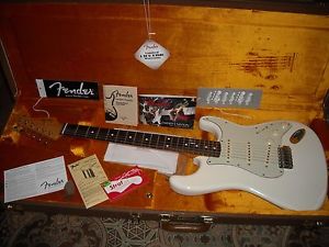 2012 Fender Stratocaster / 1962 Hot Rod Reissue