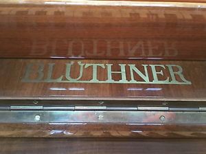 Blüthner-Klavier