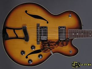 1972 Hagstrom Jimmy Archtop  - Sunburst -