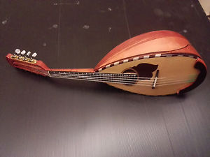 Calace mandolin Classico D model built from A De Biase worker into Calace Factor