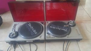 2 Technics SL1200MK2 DJ Turntable