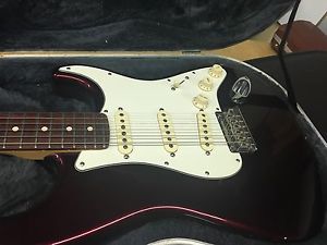 fender 60th anniversary American stratocaster 2014 Bordeaux Metallic In A Case