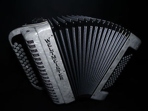 Akkordeon , Knopfakkordeon ,  C Griff , 60 Bass