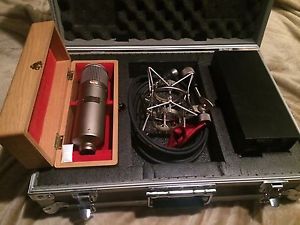 Flea U48 Condenser microphone