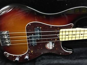 NOS Fender American Standard Precision Bass with 3-Color Sunburst