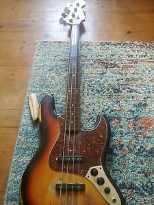Fender Custom Shop 1964 Jazz Bas