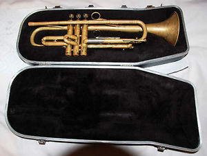 1945 MARTIN COMMITTEE jazz Trumpet w/extra 3rd slide & SKB Case WOW! GREAT HORN!