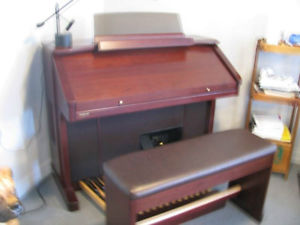 Roland AT90S Atelier Organ