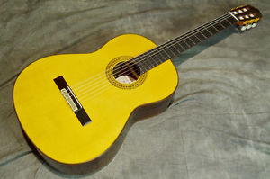 Used Classic Guitar YAMAHA / GC-22S