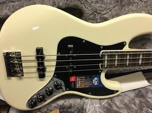Fender American Elite Rosewood Fingerboard Jazz Bass  Olympic White