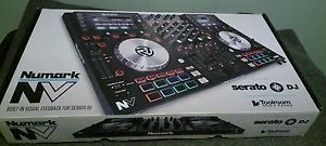 Numark nv dj controller with Serato DJ and stand!