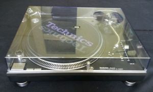 Near Mint Technics sl1200 / 1210 MK5 turntable Ortofon Pro S