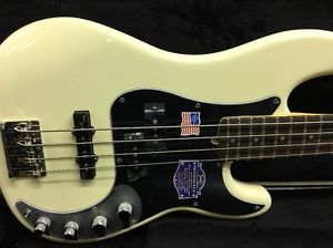 NOS Fender American Deluxe Precision Bass Rosewood neck Olypmic White