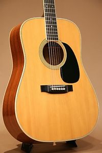 MARTIN D-35 1977 Natural w/hard case Free shipping Guitar from Japan #R550