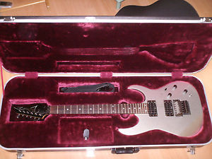 guitare électrique ibanez RG620X piezzo et flycase rg