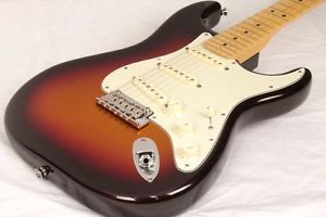 Fender USA: American Deluxe Stratocaster Plus Mystic 3-Color Sunburst USED