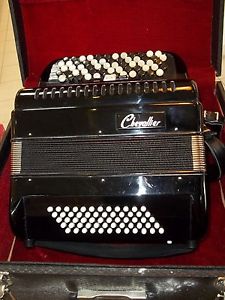 ACCORDEON CHROMATIQUE TOUCHES BOUTON 60 BASSES - BON ETAT- GARANTIE 6 MOIS