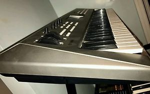 Yamaha MM6 Keyboard Synthesizer 