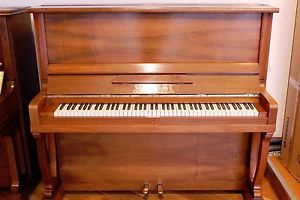 Urbas & Reishauer Klavier Bj. 1916  von Klavierbauer überholt