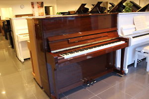 FEURICH Klavier, Mod. 122-Universal, Nussbaum poliert, NEU